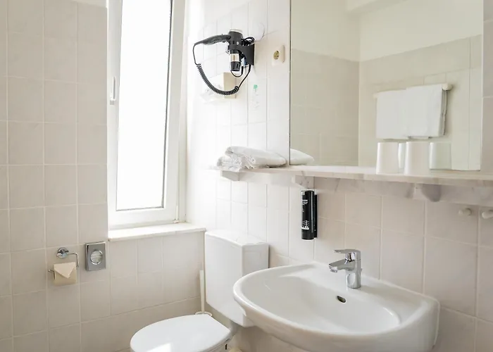 Antares Ντίσελντορφ